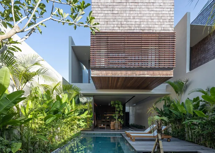 Savara Villa *